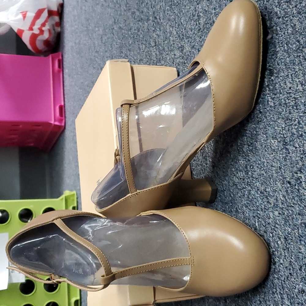 Bloch S0390L in Tan size 10.5